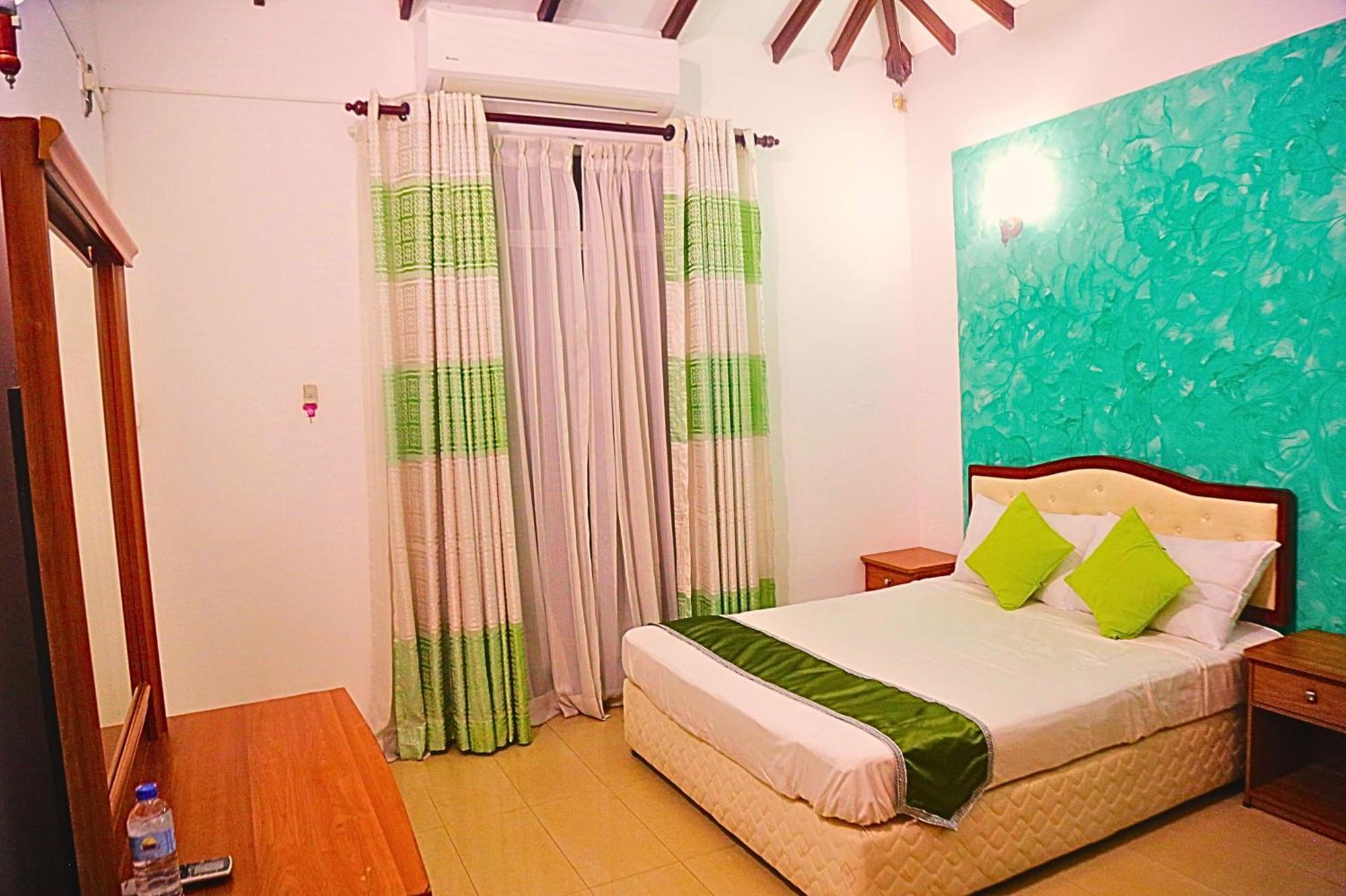 Ared Villa Katunayake Exterior photo