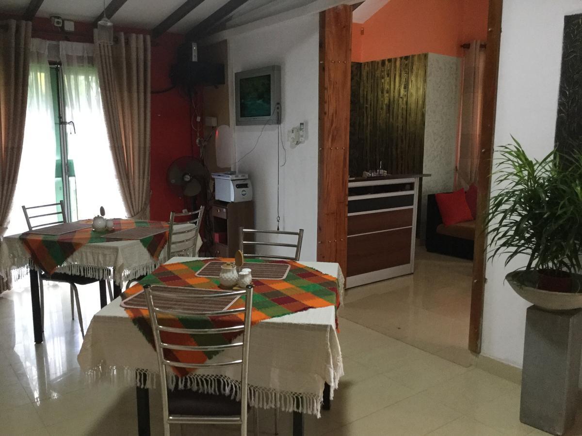 Ared Villa Katunayake Exterior photo
